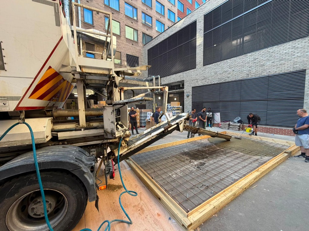 On-Site Volumetric Ready Mix Concrete Foundation Slab Pouring Northwood